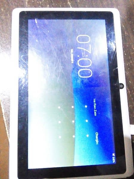 Dany Tablet for sale 10 by 10 condition 7