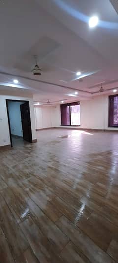 1800 Square Feet Office Space Available For Rent