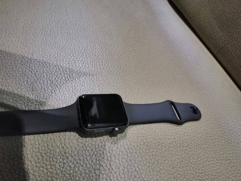 Very cheap rate apple watch at low price good battery health w 13