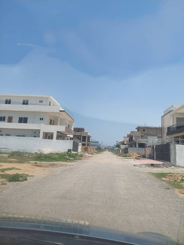 PLOT IS AVAILABLE FOR SALE IN G-14/3 ISLAMABAD 15