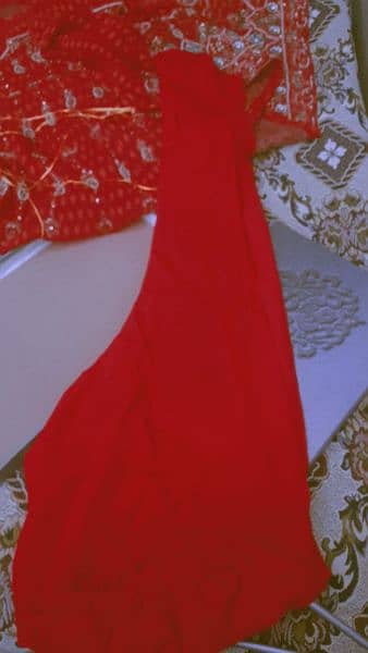 Red coloured frok for brides 3