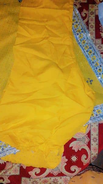 yellow n white coloured kurti pajama 2