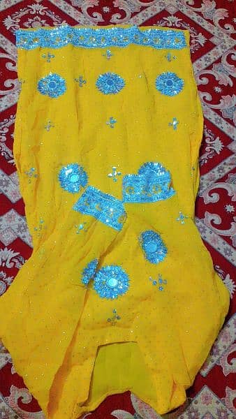 yellow n white coloured kurti pajama 4