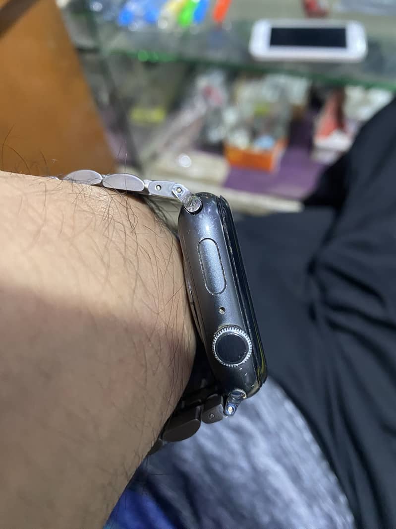 Apple Watch Series 5 With Box 3