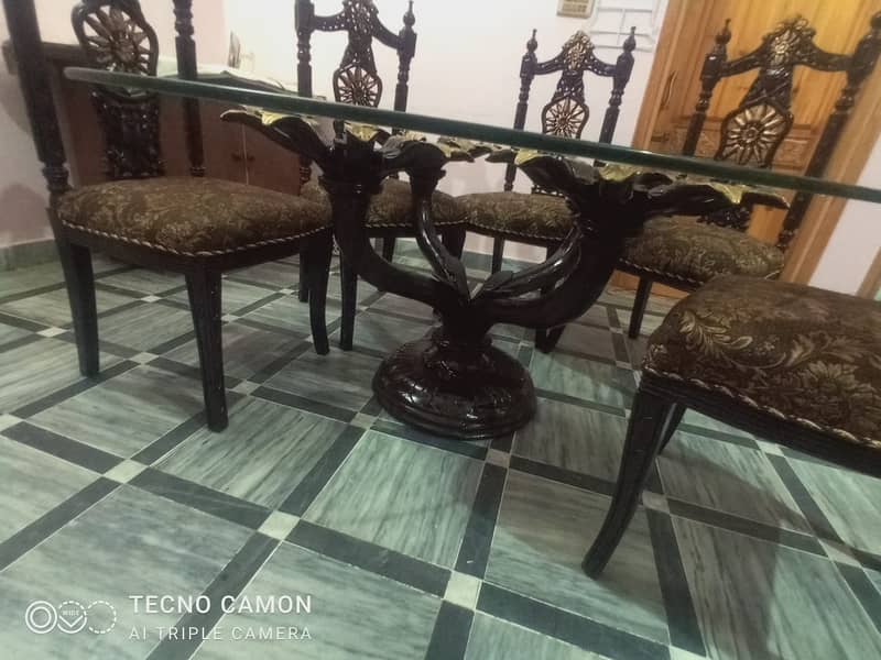 Glass Mirror Dinning Table For Sale. . . 3