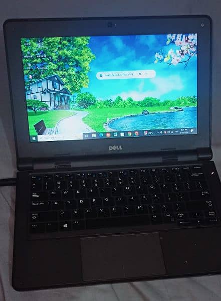 Dell laptop with original charger good condition 1