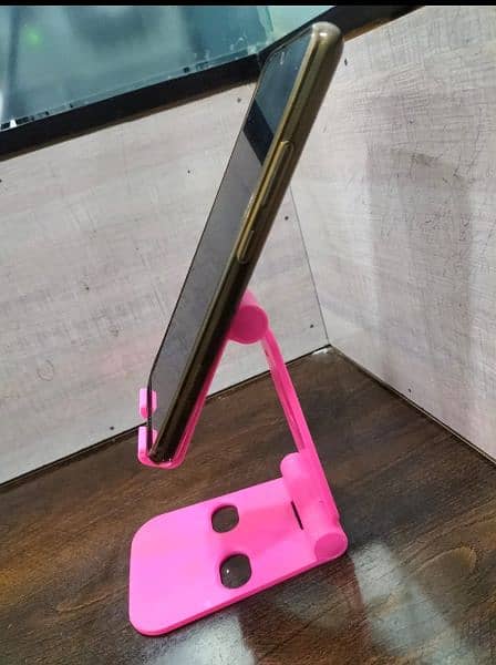 Mobile Folding Stand 1