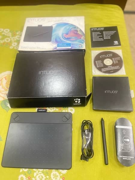 Wacom Intous CTH-490 creative pen / Touch Tablet 3