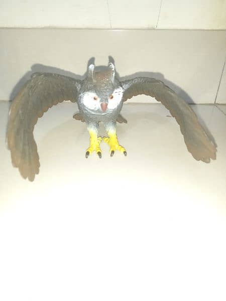 owl new condition 10 / 10 from usa 0