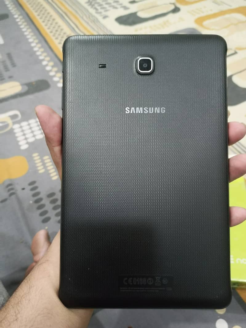 Samsung Galaxy Tab E 9.6 4