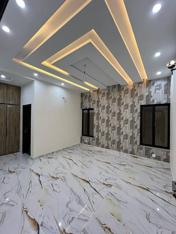 10 MARLA Luxurious house for Sale in WAPDA town 1 15