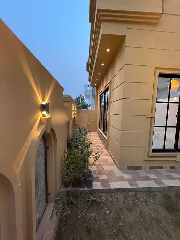 10 MARLA Luxurious house for Sale in WAPDA town 1 19