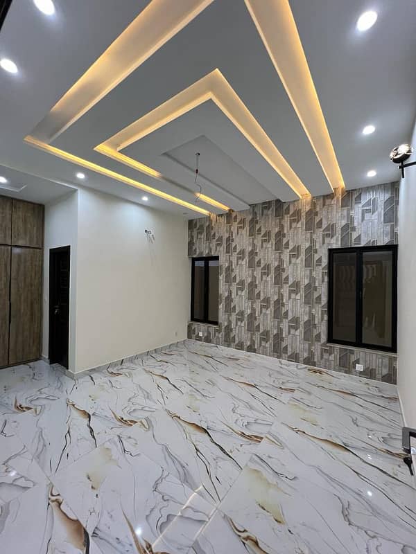 10 MARLA Luxurious house for Sale in WAPDA town 1 20