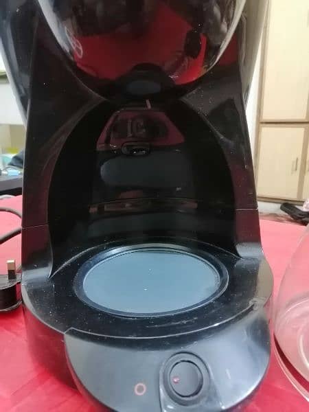 Delonghi Coffee Machine / Imported 5