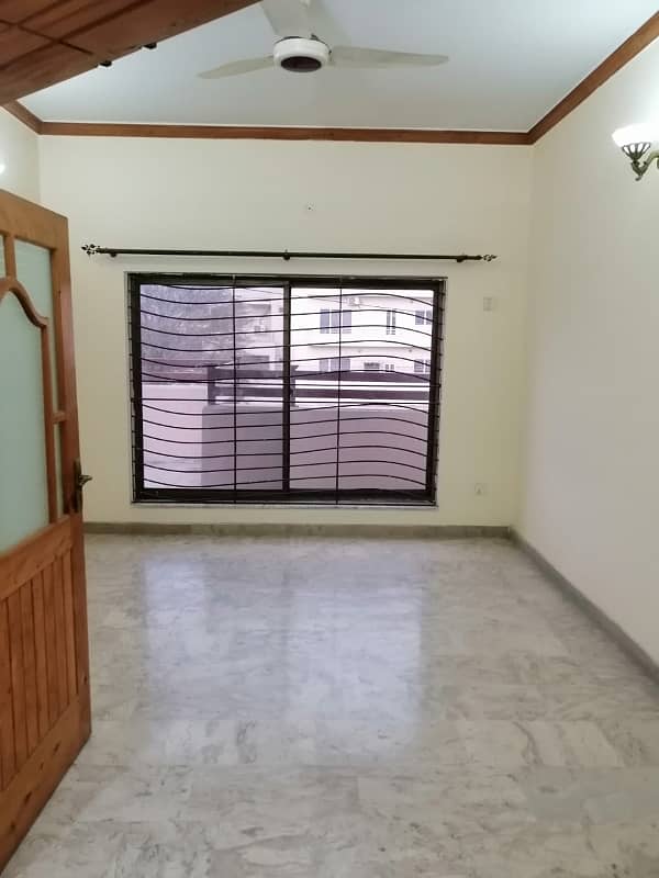 Beutiful neat & clean portion for rent 2