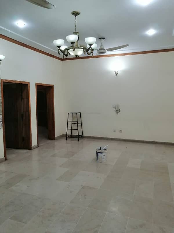 Beutiful neat & clean portion for rent 19