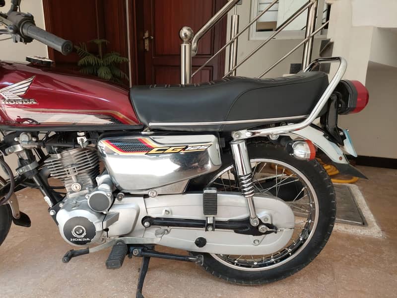 Honda CG 125 Special Edition (SelfStarter) 3