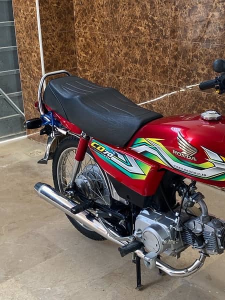 Honda cd 70 brand new only 1200 km driven on work required 7