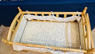 Baby cot/Baby crib 10/10 condition for sale