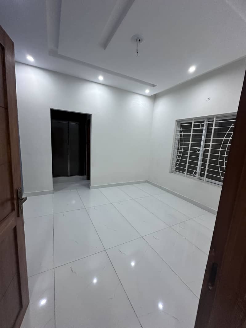 8.5 Marla House For Sale Brand New Near PIA Road 7