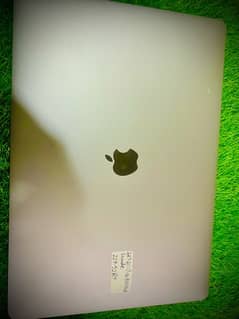 MacBookPro 2017  15 inch ratina display i7 ram 16  512 ssd 4gb graphic