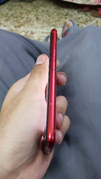 iPhone se 2020 water pack red color no open no repair 11