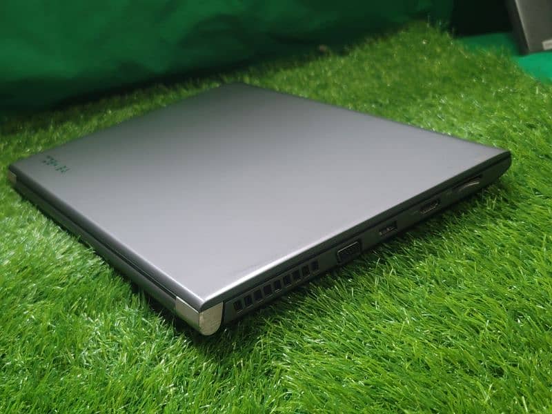 Toshibha z40  i5 5th gen Slimmest Laptop Good condition 2