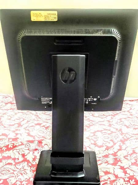 HP EliteDisplay E190i LED | Backlit IPS Monitor 2