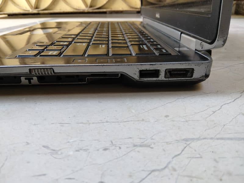 Dell Laptop Core i7-3rd generation 1