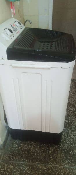New washing machine for sell 03119378024 2