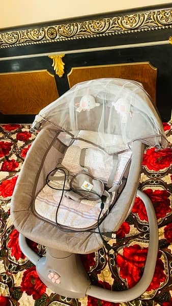 Electric baby swing/bouncer (Mastela 3 in 1)  in excellent condition 6