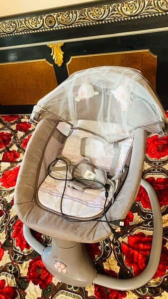 Electric baby swing/bouncer (Mastela 3 in 1)  in excellent condition 7