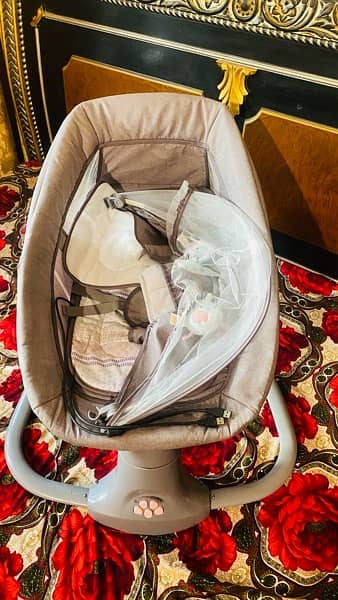 Electric baby swing/bouncer (Mastela 3 in 1)  in excellent condition 8