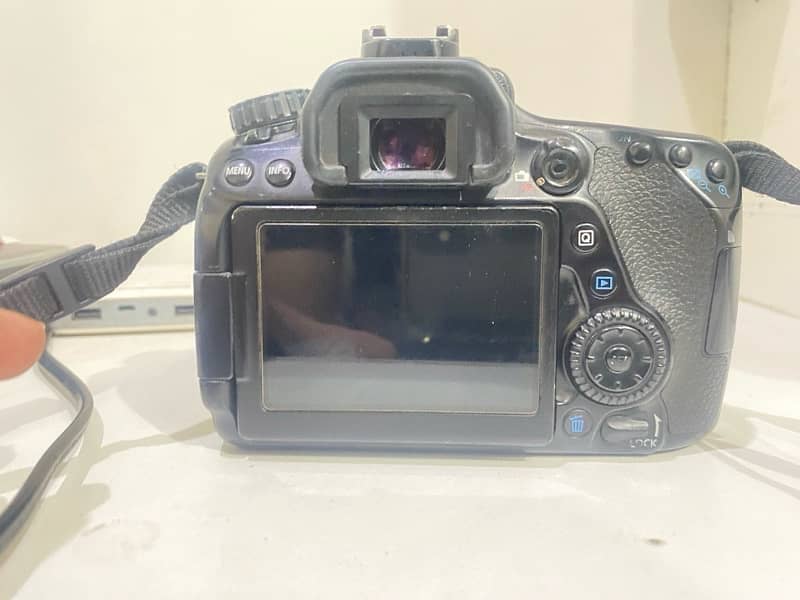 Canon 80 D video and digital camera 5