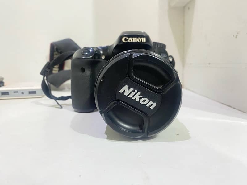 Canon 80 D video and digital camera 10