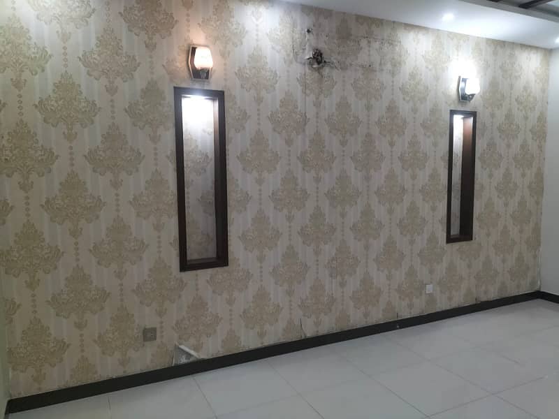 8 marla house available for rent in umar block bahria town lahore 3