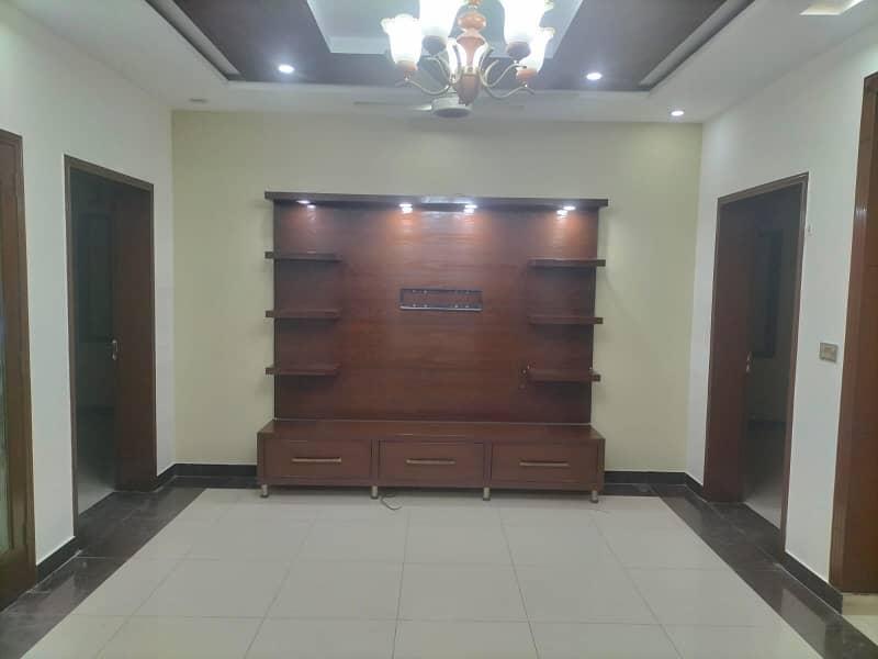 8 marla house available for rent in umar block bahria town lahore 9