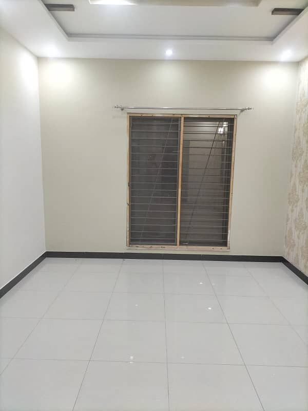 8 marla house available for rent in umar block bahria town lahore 12