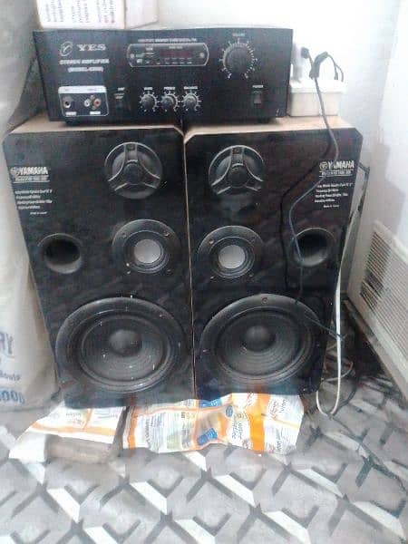 speaker for sale look like new just one month use 0