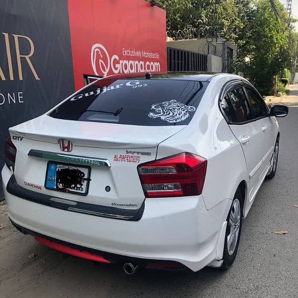Honda City IVTEC 2019 /Automatic 1.3 white Colour Family Car 5