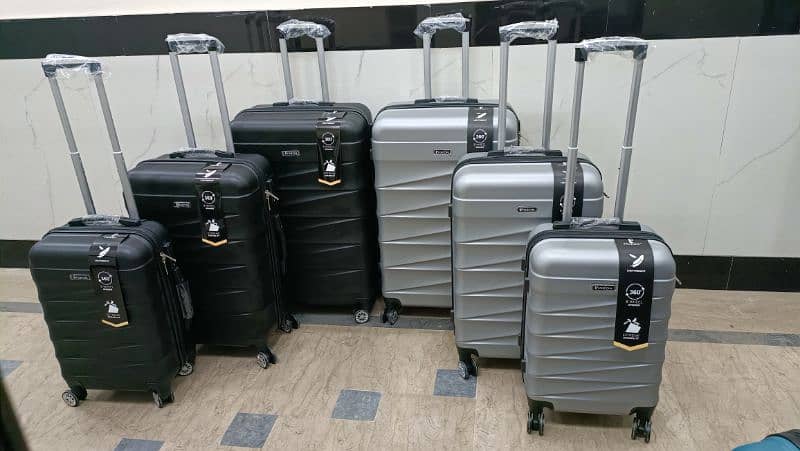 Luggage bags/ travel bags/ trolley bags/ suitcases/ attachi 11