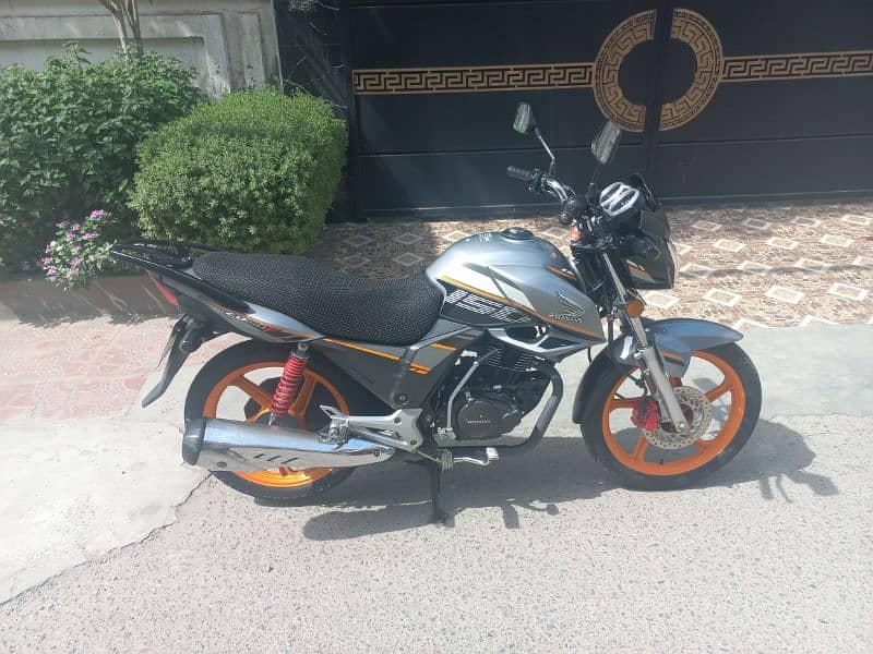 Honda CB 150F in excellent condition for sale 10