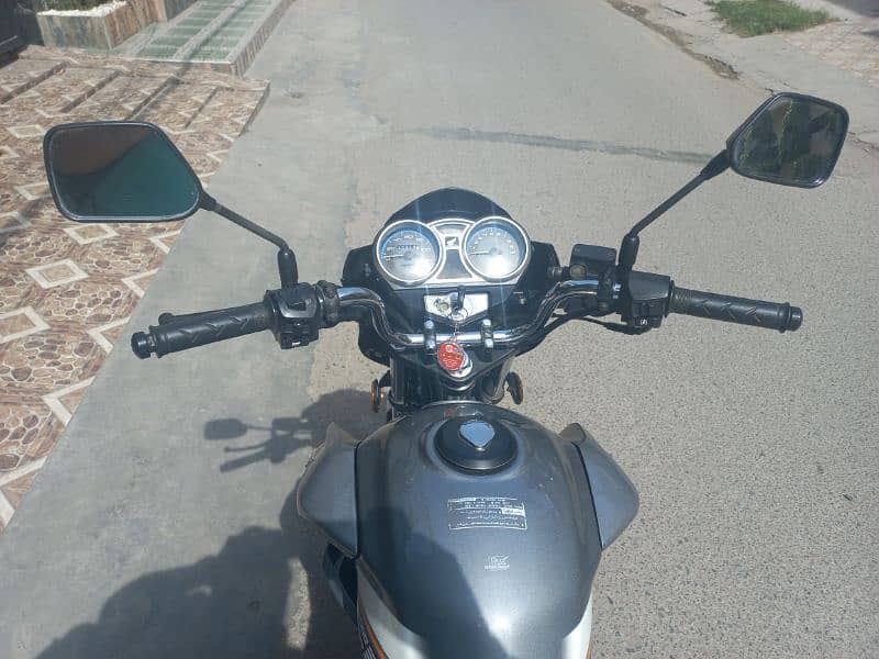 Honda CB 150F in excellent condition for sale 13