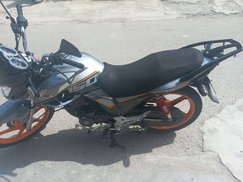 Honda CB 150F in excellent condition for sale 18