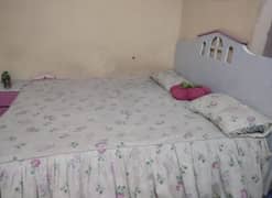 bedset and cupboard in white and pink