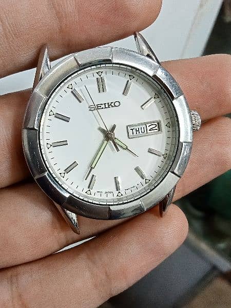 Seiko watch ( Japan Made) Quartz 1