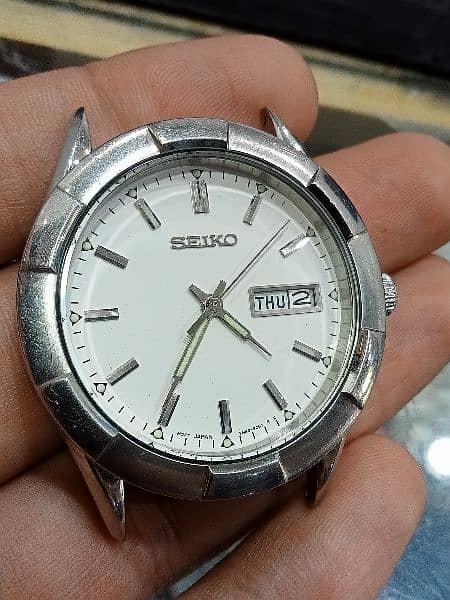 Seiko watch ( Japan Made) Quartz 3