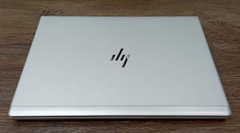Hp EliteBook 830 G5 Ci7 8th Gen with Hp New Logo Design 0
