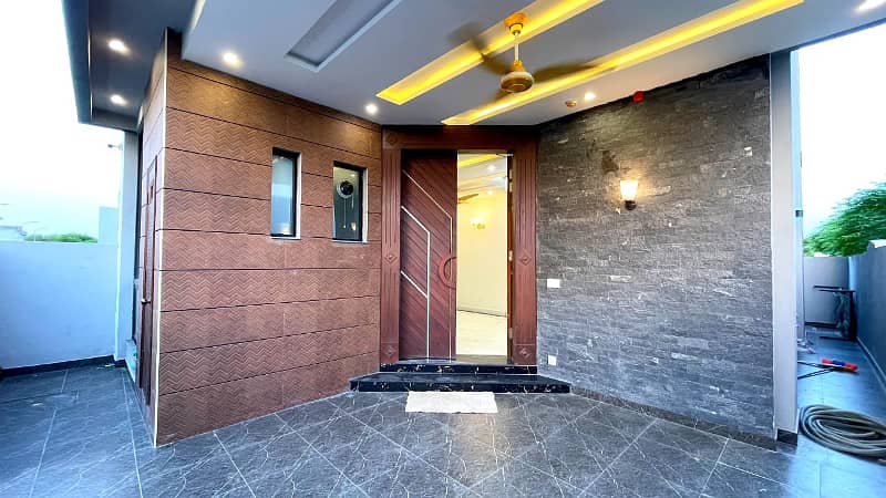 5 Marla New Modern House For Rent In DHA Phase 9 Town 3