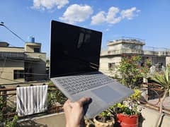 Microsoft Surface Laptop i7